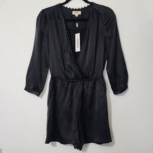 L’Agence - Size 2 - Women’s Loop Trim Short Romper Satin Silk Long Sleeve